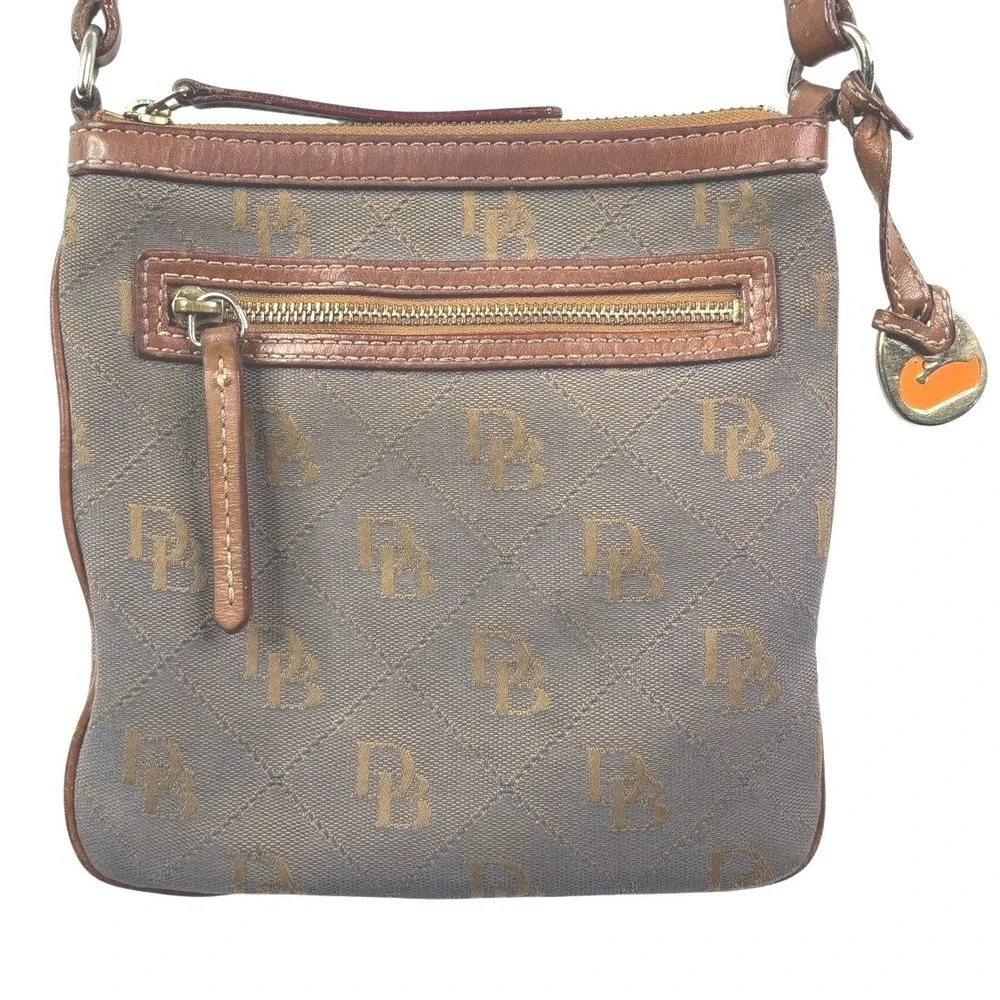 Dooney & Bourke Monogram Signature Canvas Crossbody Bag Brown Leather Trim‎ Duck